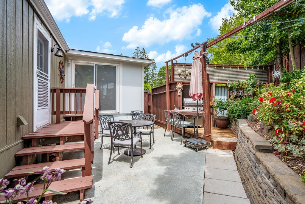 Detail Gallery Image 25 of 41 For 6011 Scotts Valley Dr #13,  Scotts Valley,  CA 95066 - 3 Beds | 2 Baths