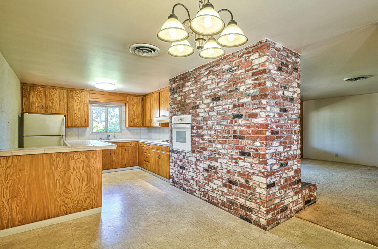 616 Loma Vista Dr, Salinas, CA 93901 photo 10