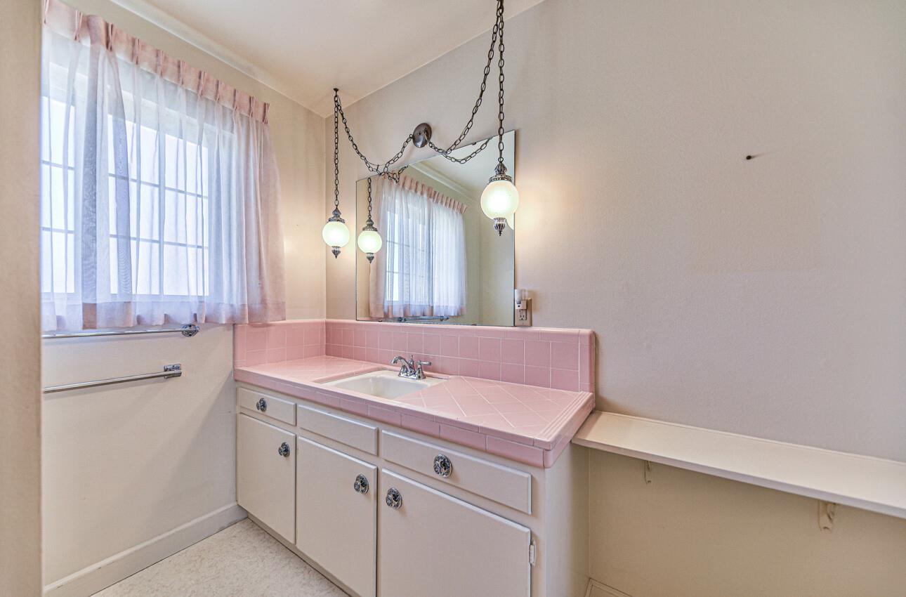 616 Loma Vista Dr, Salinas, CA 93901 photo 23