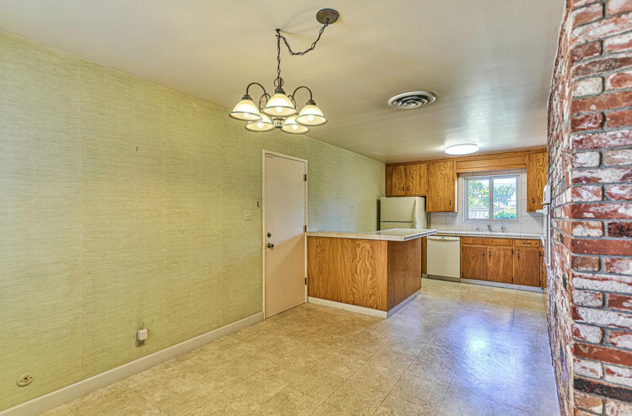616 Loma Vista Dr, Salinas, CA 93901 photo 9