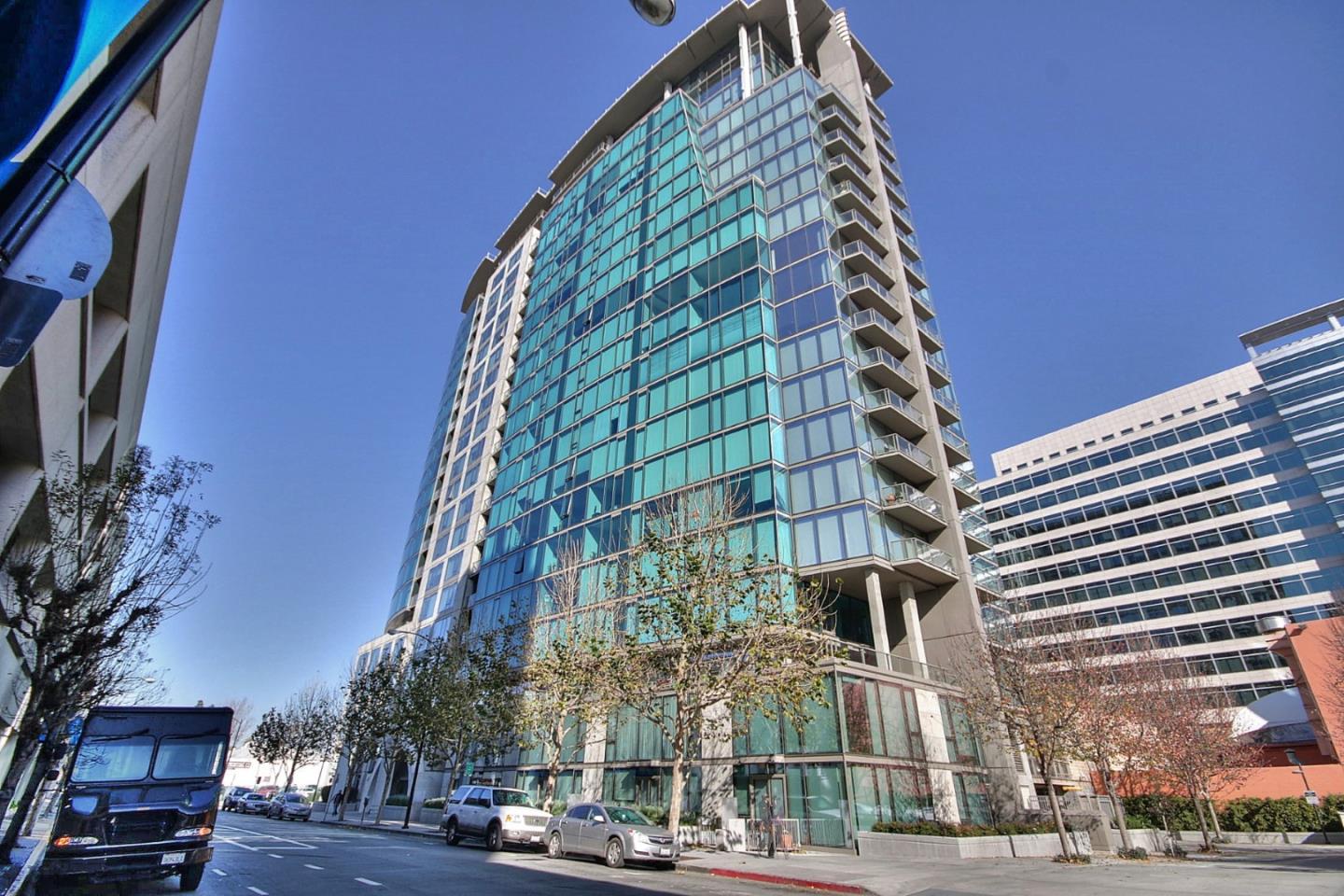 Detail Gallery Image 1 of 35 For 38 N Almaden Blvd #1303,  San Jose,  CA 95110 - 1 Beds | 1 Baths