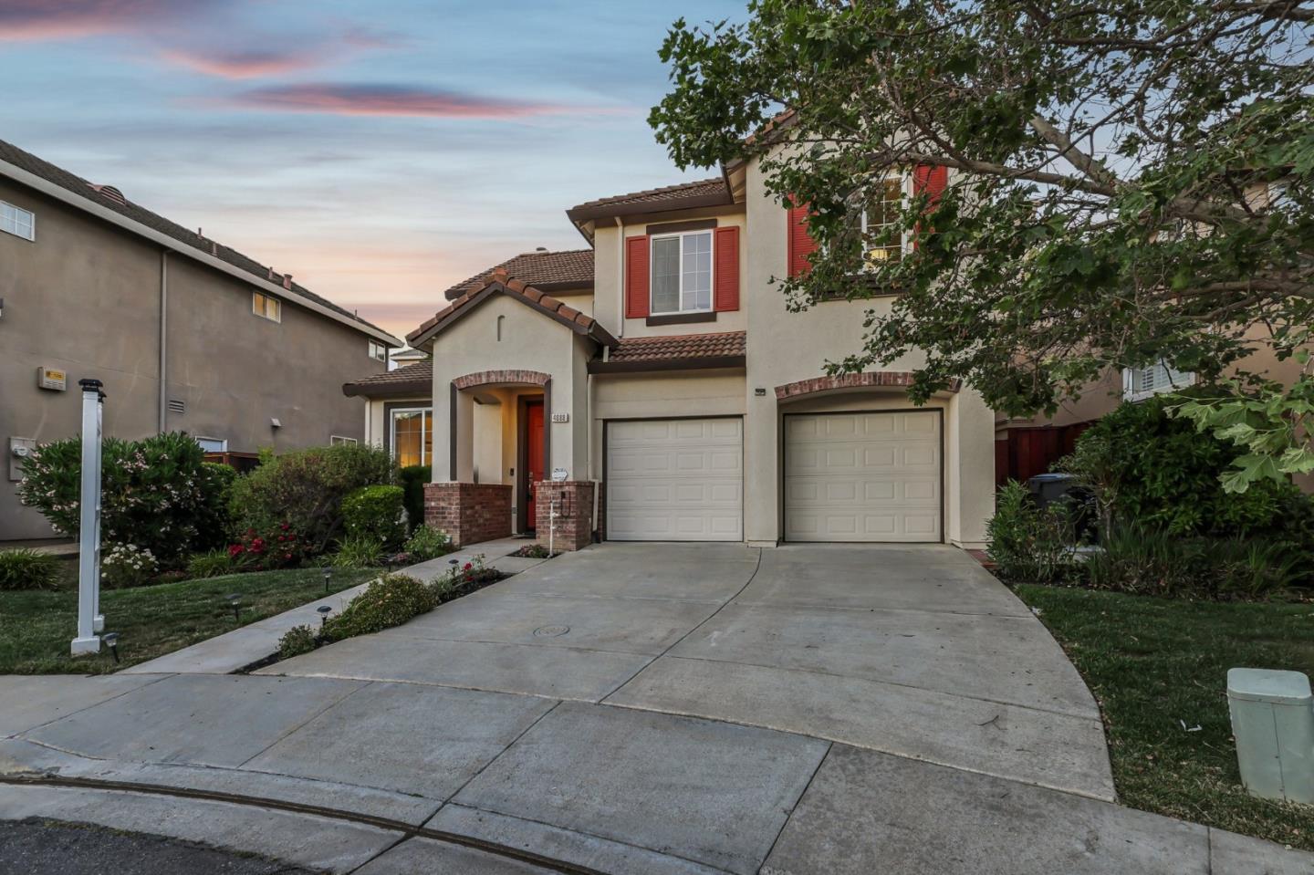 Front Image Thumbnail for ML81968616