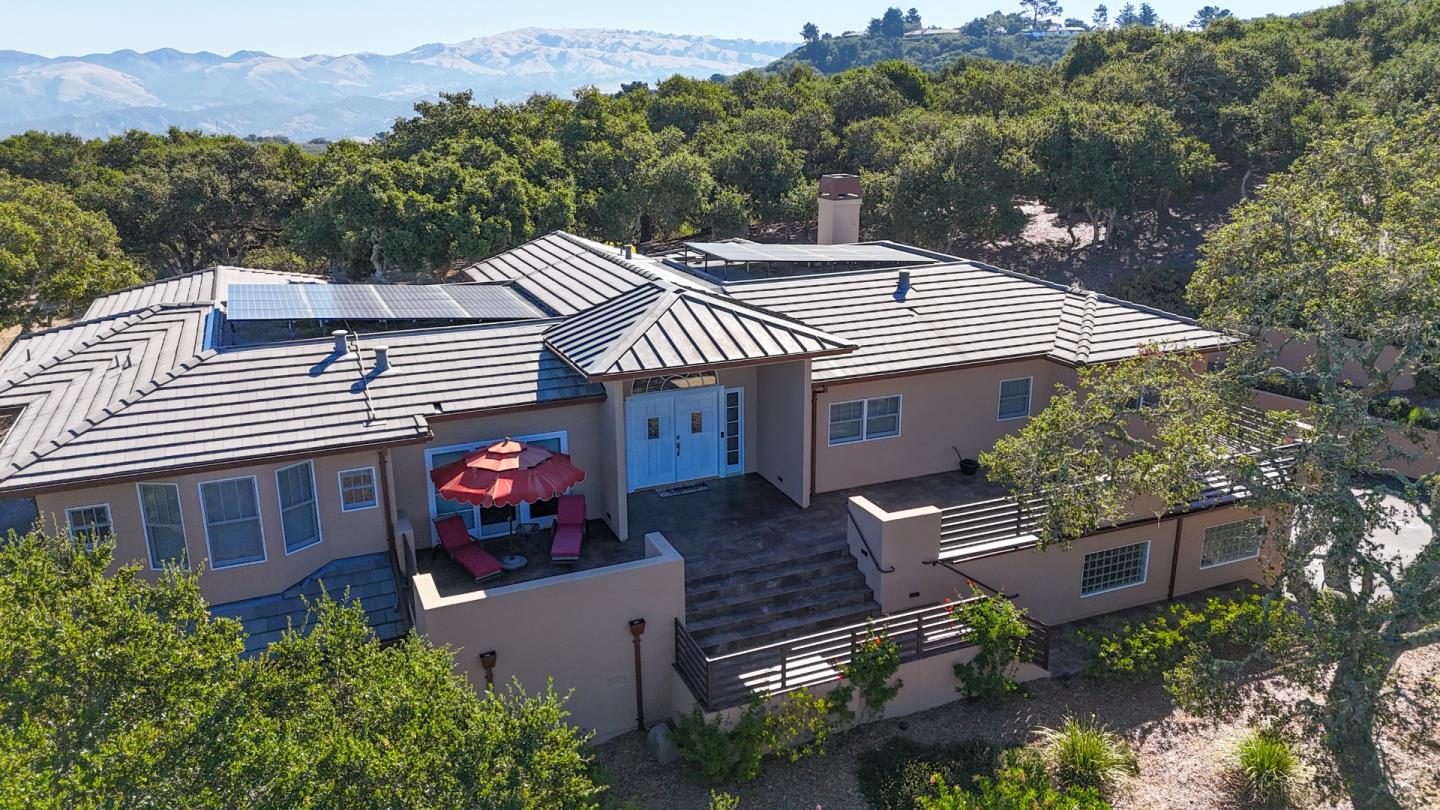 Detail Gallery Image 2 of 50 For 11755 Saddle Rd, Monterey,  CA 93940 - 4 Beds | 4/1 Baths