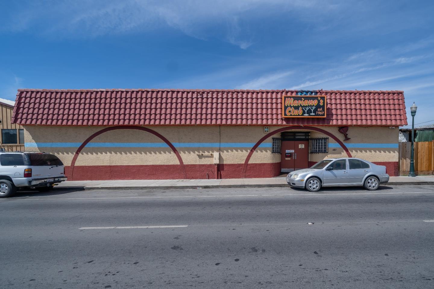 Detail Gallery Image 2 of 25 For 487 E Market St, Salinas,  CA 93905 - – Beds | – Baths