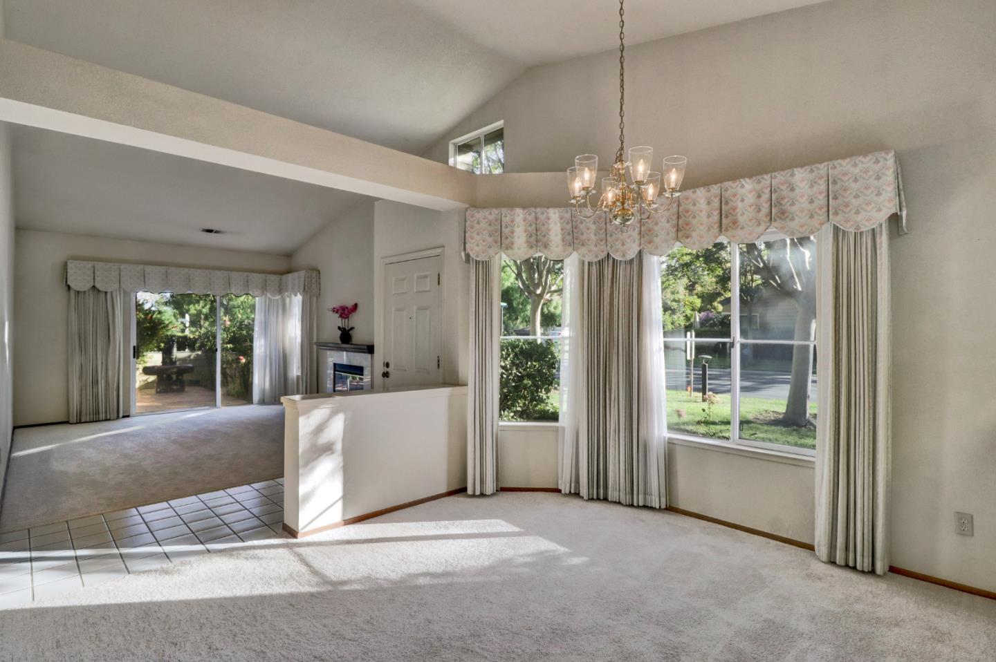 Detail Gallery Image 1 of 1 For 1501 Fairway Green Cir, San Jose,  CA 95131 - 2 Beds | 2 Baths