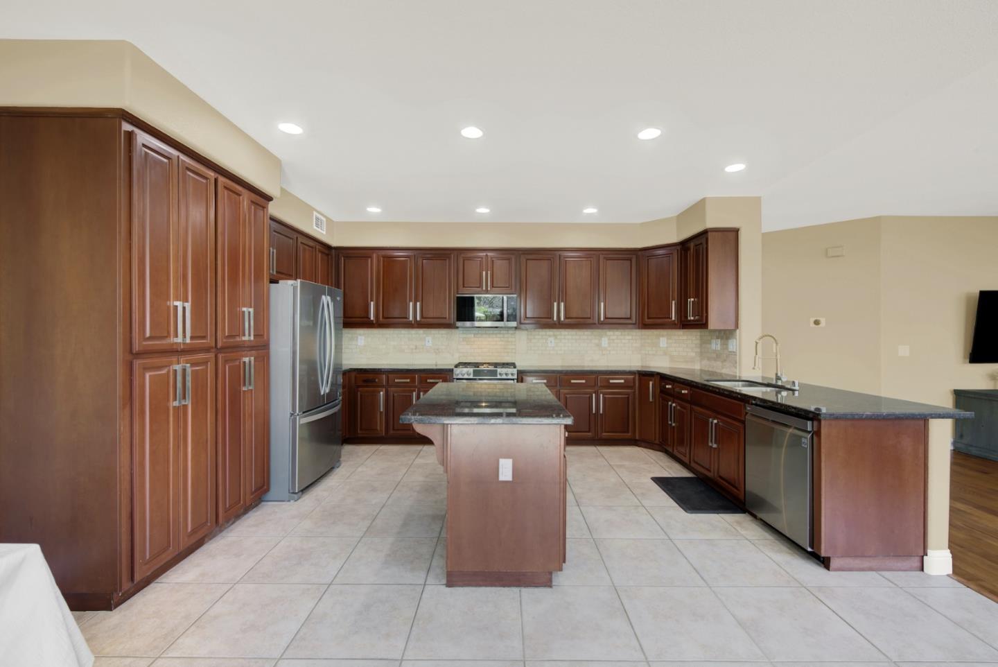 4321 Spring Creek Ct, Fairfield, CA 94534 photo 12