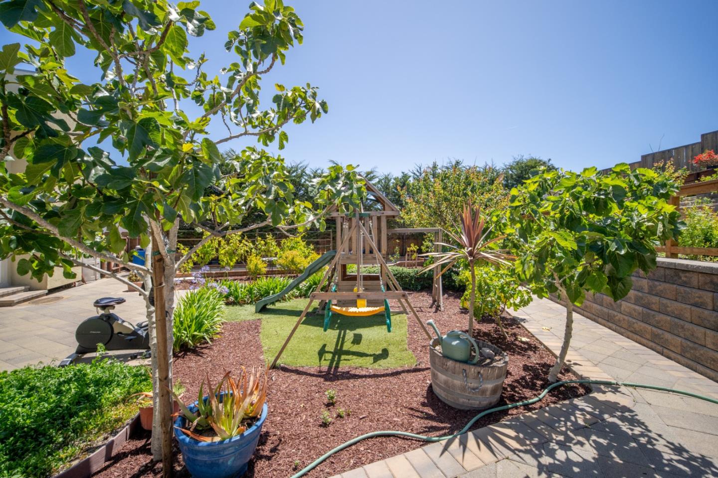 Detail Gallery Image 28 of 39 For 3109 Messinger Dr, Marina,  CA 93933 - 3 Beds | 2 Baths