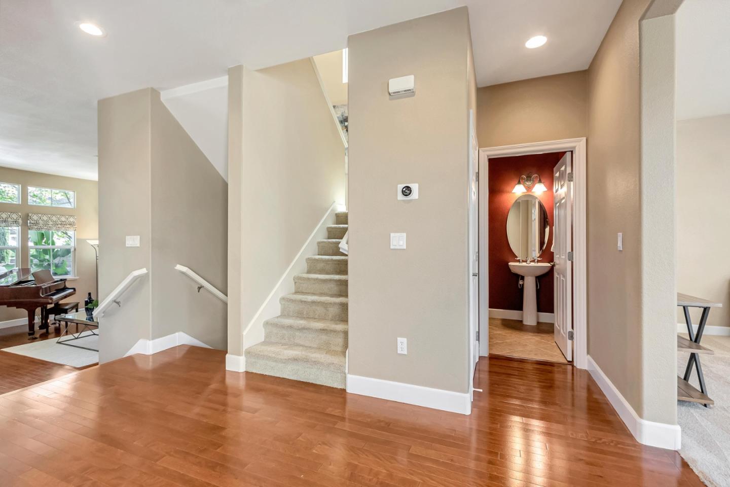 Detail Gallery Image 13 of 48 For 2332 Azevedo Pkwy, San Jose,  CA 95125 - 3 Beds | 2/1 Baths