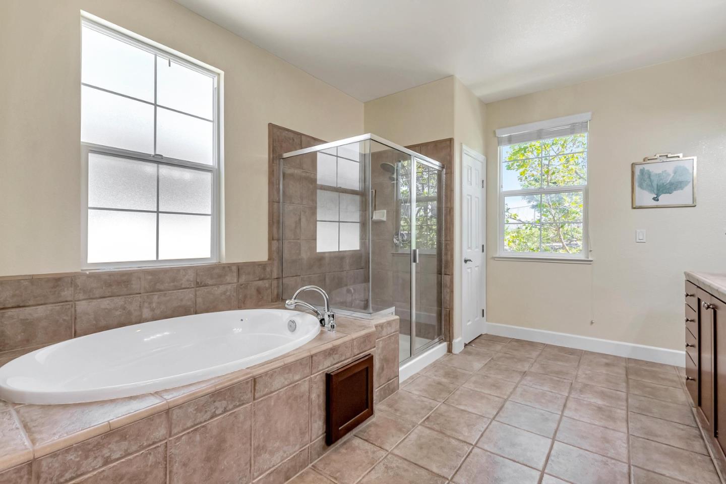 Detail Gallery Image 21 of 48 For 2332 Azevedo Pkwy, San Jose,  CA 95125 - 3 Beds | 2/1 Baths