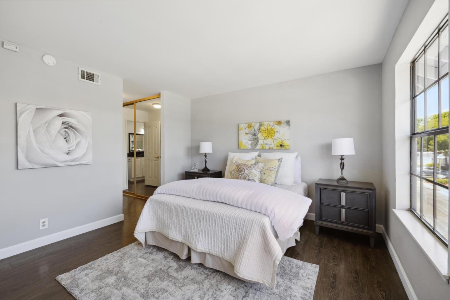 Detail Gallery Image 25 of 33 For 2021 Vista Del Mar, San Mateo,  CA 94404 - 1 Beds | 1 Baths