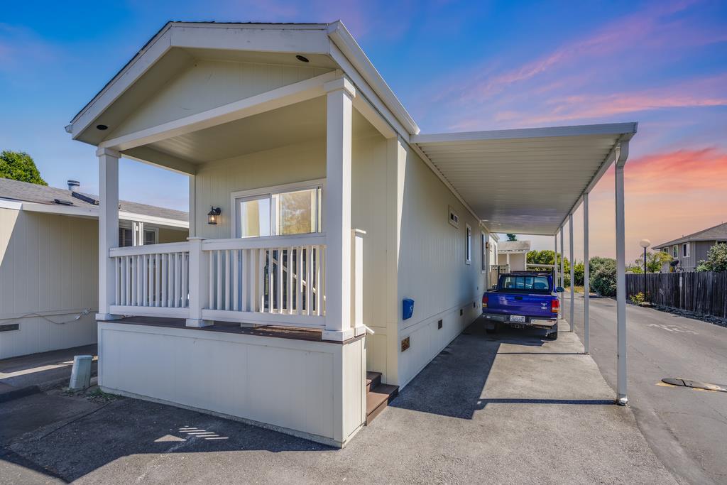 Detail Gallery Image 1 of 26 For 2627 Mattison Ln #19,  Santa Cruz,  CA 95062 - 2 Beds | 2 Baths