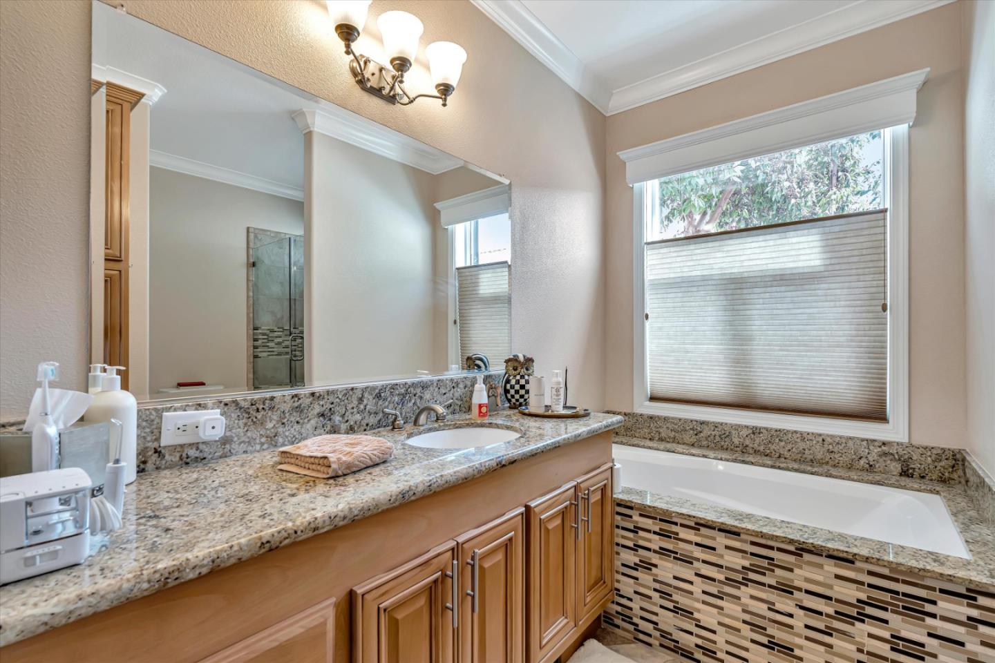 Detail Gallery Image 24 of 30 For 325 Sylvan Ave #42,  Mountain View,  CA 94041 - 3 Beds | 2 Baths