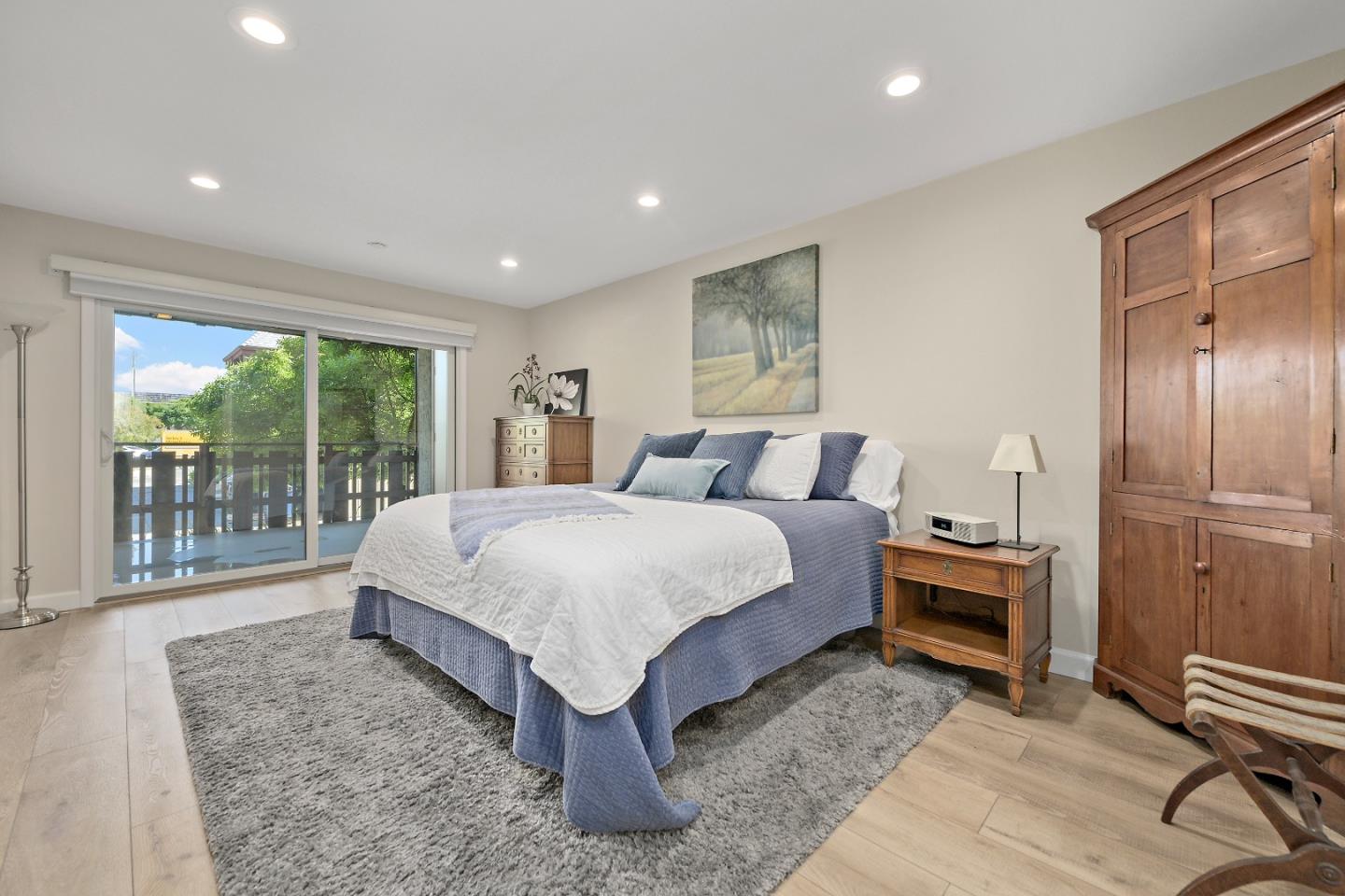 Detail Gallery Image 10 of 14 For 101 2nd St #5,  Los Altos,  CA 94022 - 1 Beds | 1 Baths