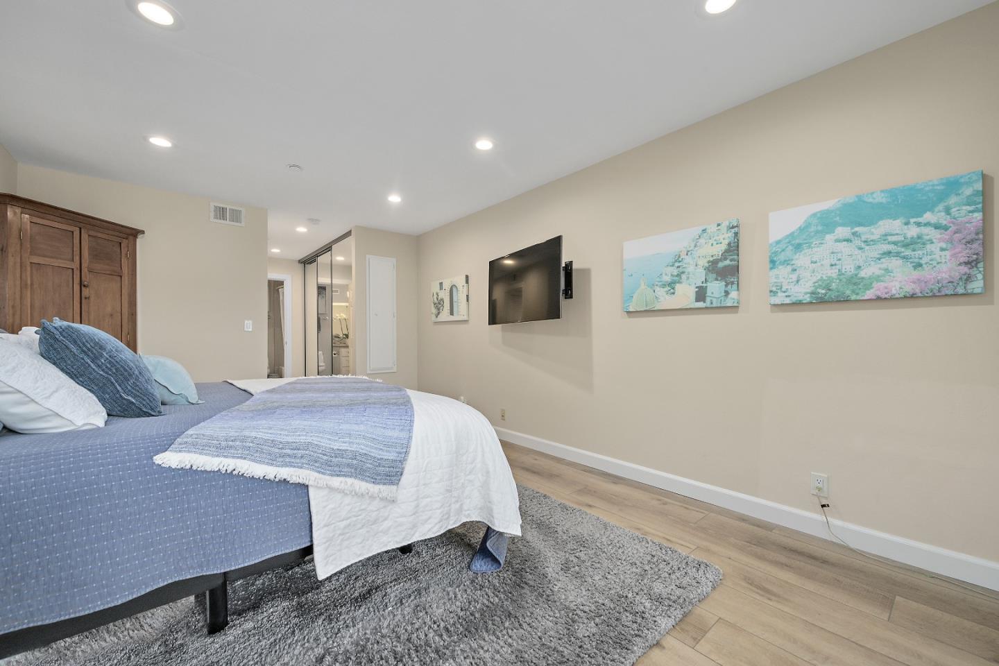 Detail Gallery Image 11 of 14 For 101 2nd St #5,  Los Altos,  CA 94022 - 1 Beds | 1 Baths