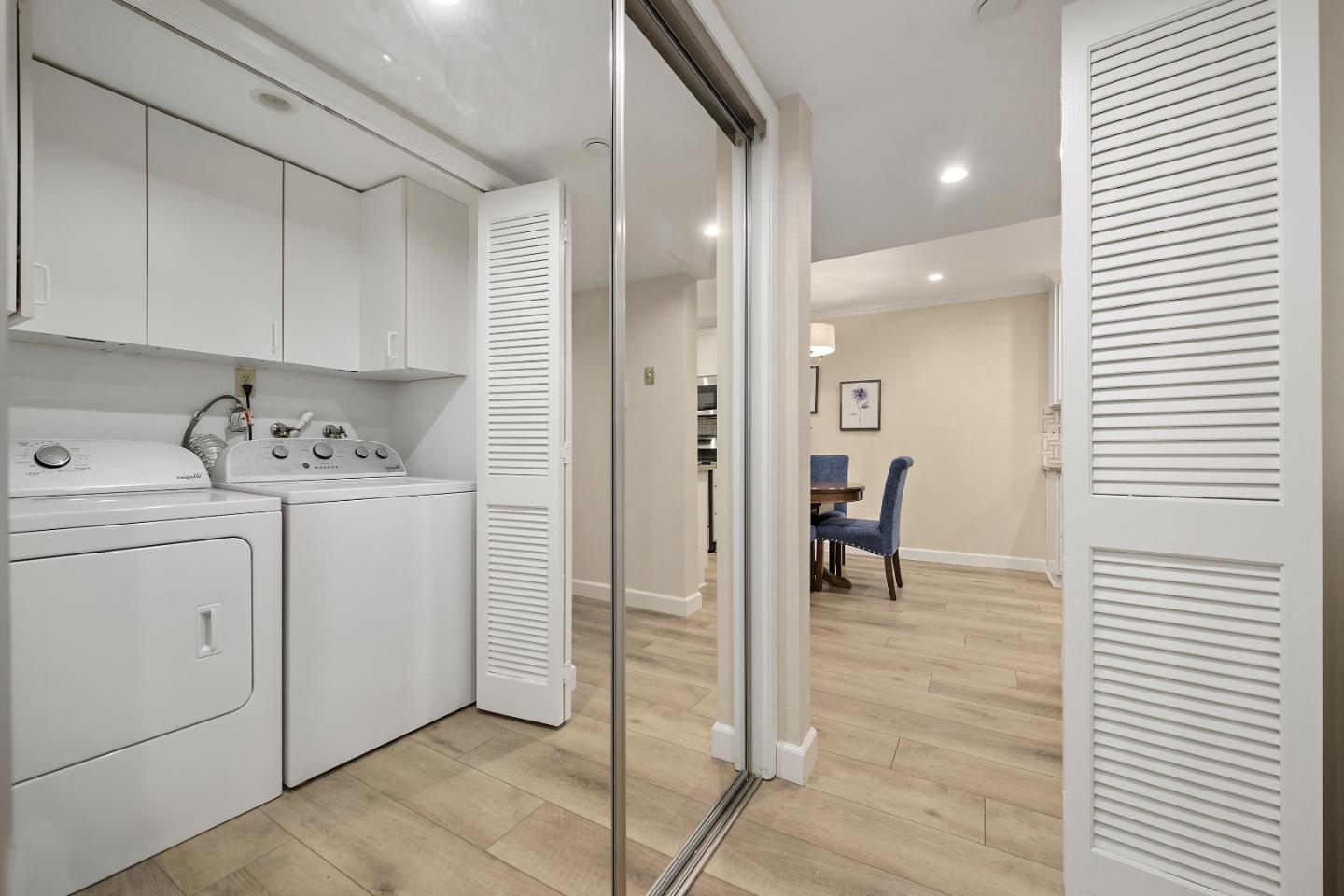 Detail Gallery Image 9 of 14 For 101 2nd St #5,  Los Altos,  CA 94022 - 1 Beds | 1 Baths