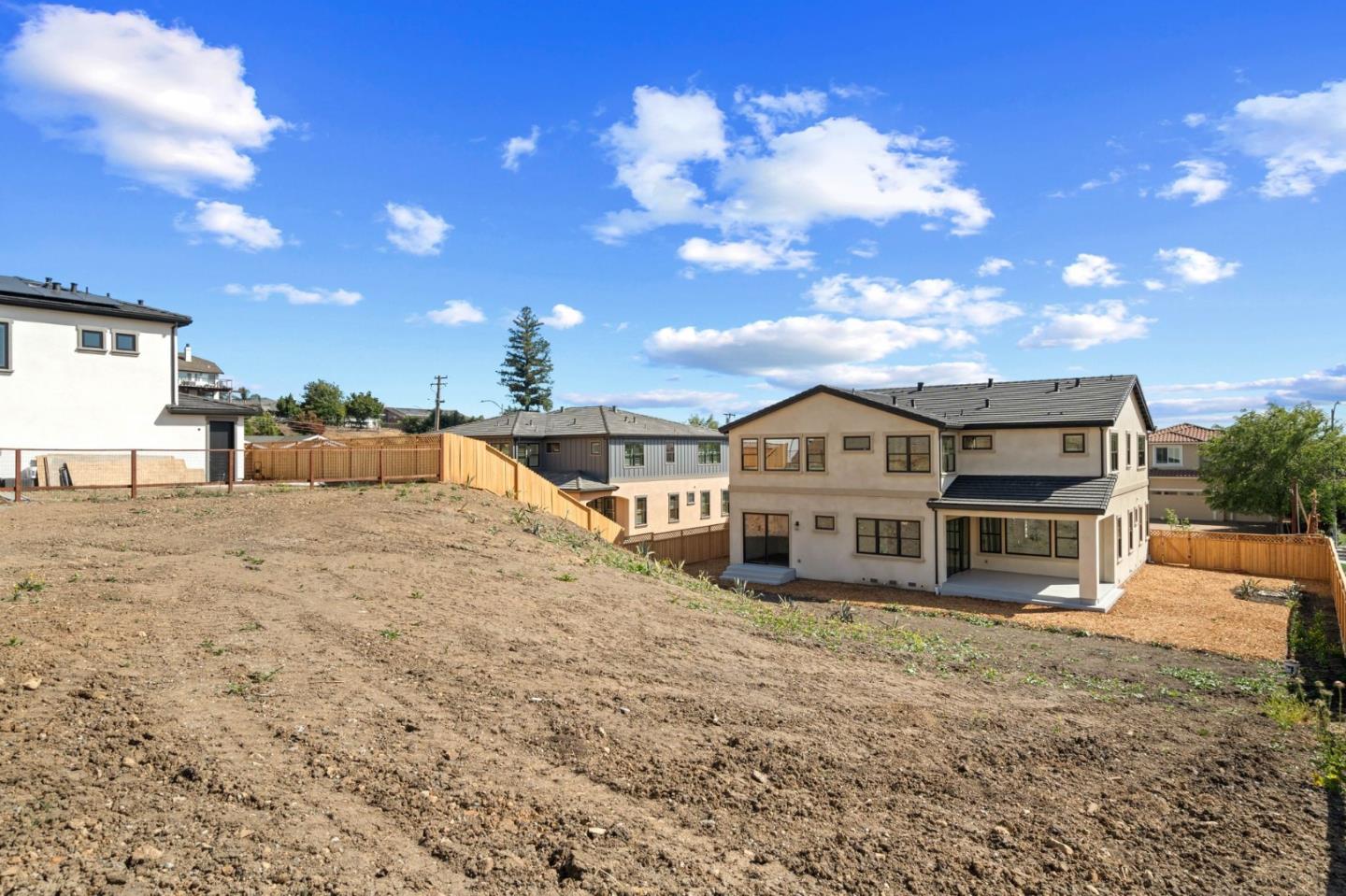 Detail Gallery Image 3 of 34 For 796 Rosemar Ct, San Jose,  CA 95127 - 6 Beds | 5/1 Baths