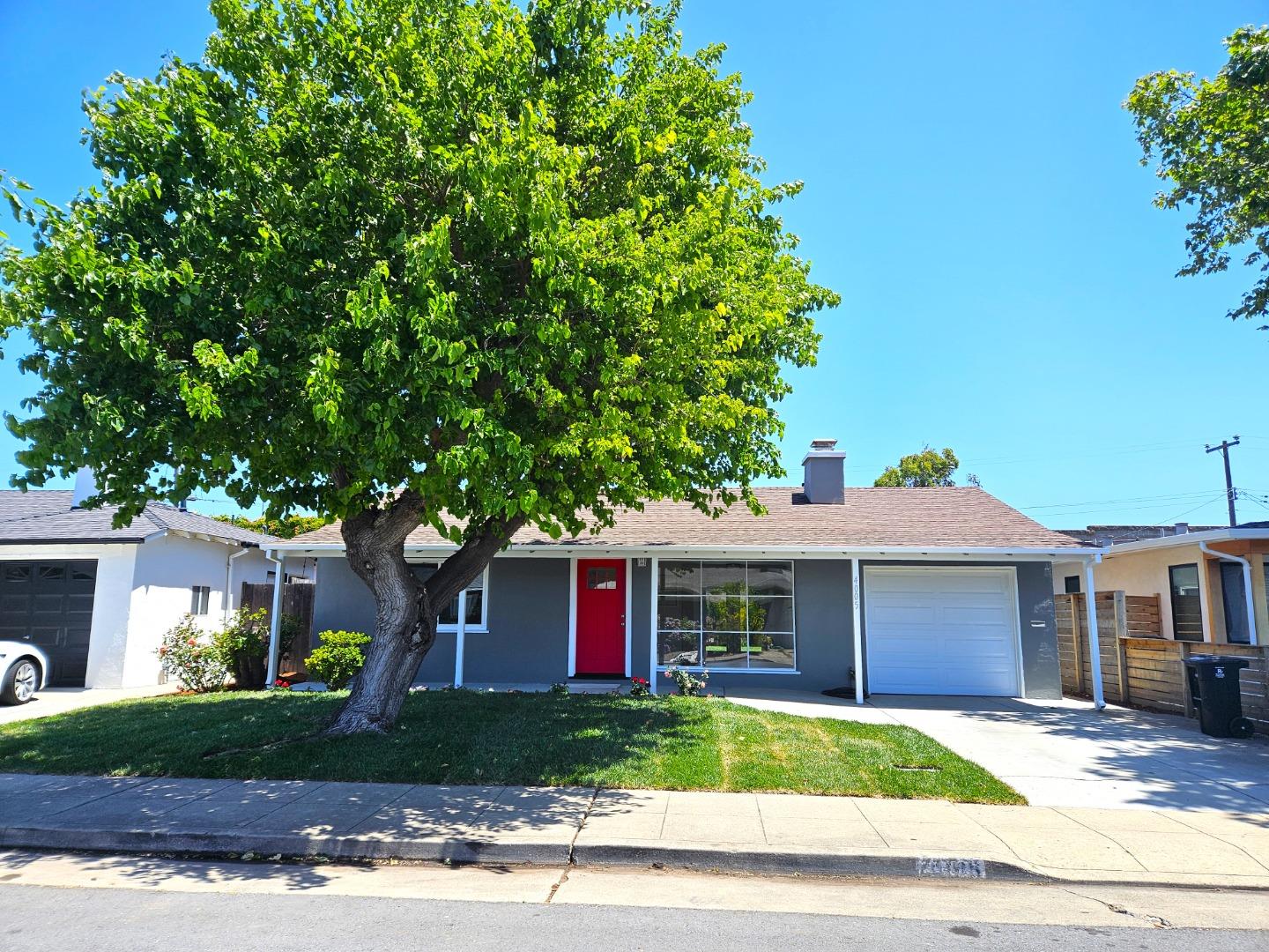 Detail Gallery Image 1 of 1 For 4005 Branson Dr, San Mateo,  CA 94403 - 3 Beds | 1 Baths