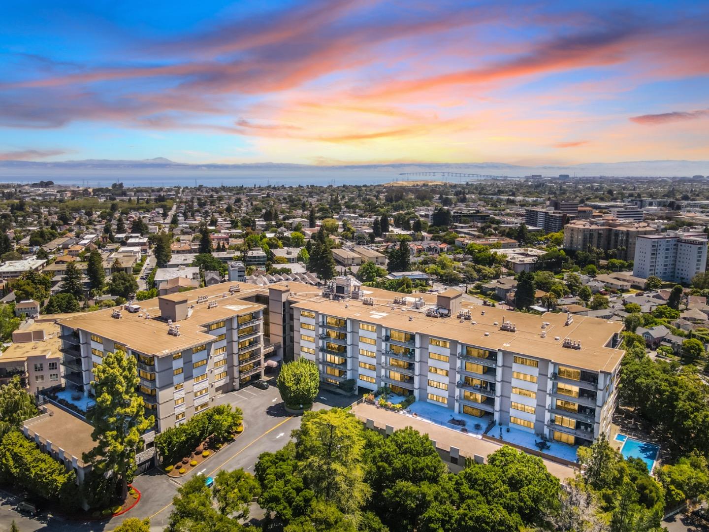 Detail Gallery Image 1 of 1 For 50 Mounds Rd #501,  San Mateo,  CA 94402 - 2 Beds | 2 Baths