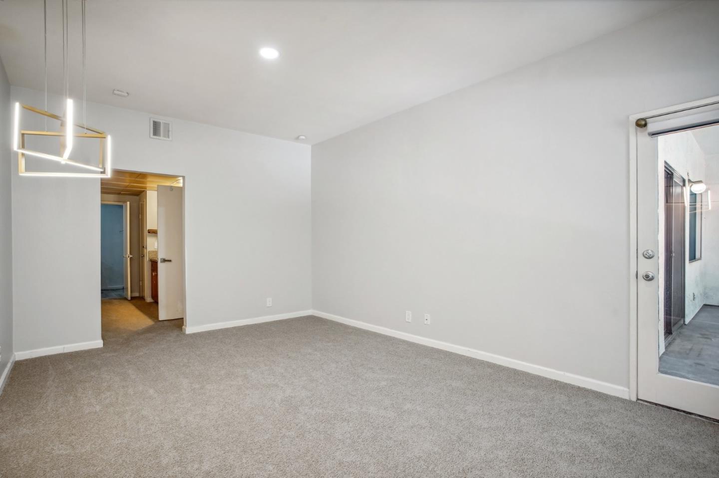 Detail Gallery Image 17 of 34 For 4691 Albany Cir #133,  San Jose,  CA 95129 - 2 Beds | 2 Baths