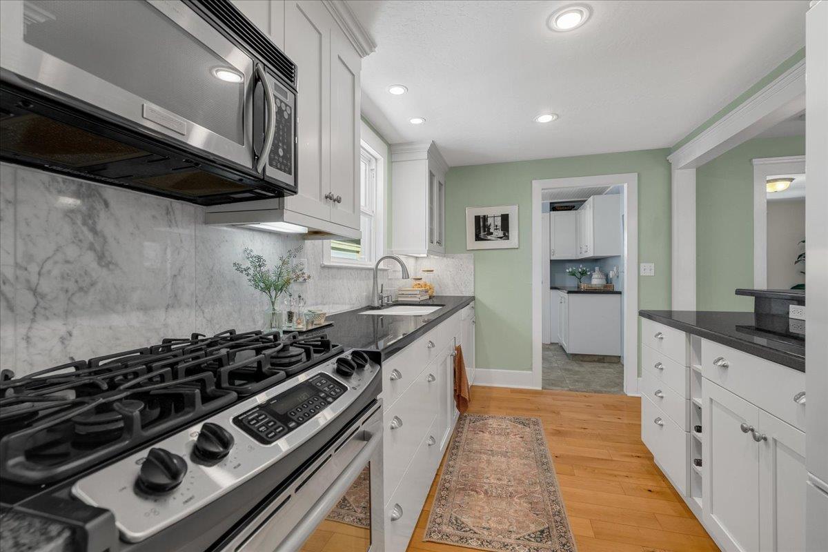 Detail Gallery Image 16 of 37 For 129 May Ave, Santa Cruz,  CA 95062 - 2 Beds | 2 Baths