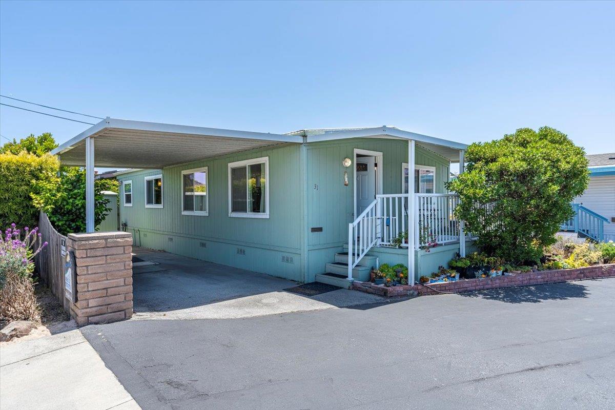 Detail Gallery Image 1 of 1 For 1146 Birch Ave #31,  Seaside,  CA 93955 - 2 Beds | 2 Baths