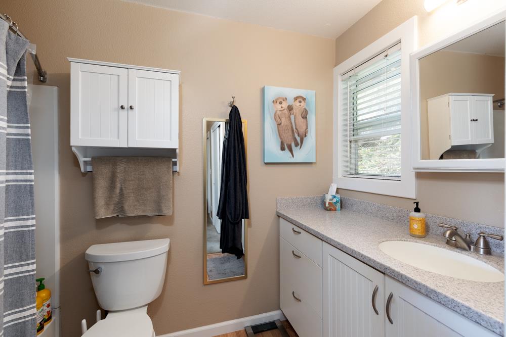 Detail Gallery Image 14 of 27 For 1207 Hoffman Ave, Monterey,  CA 93940 - 3 Beds | 2 Baths