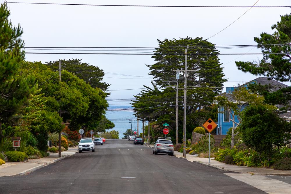 Detail Gallery Image 27 of 27 For 1207 Hoffman Ave, Monterey,  CA 93940 - 3 Beds | 2 Baths