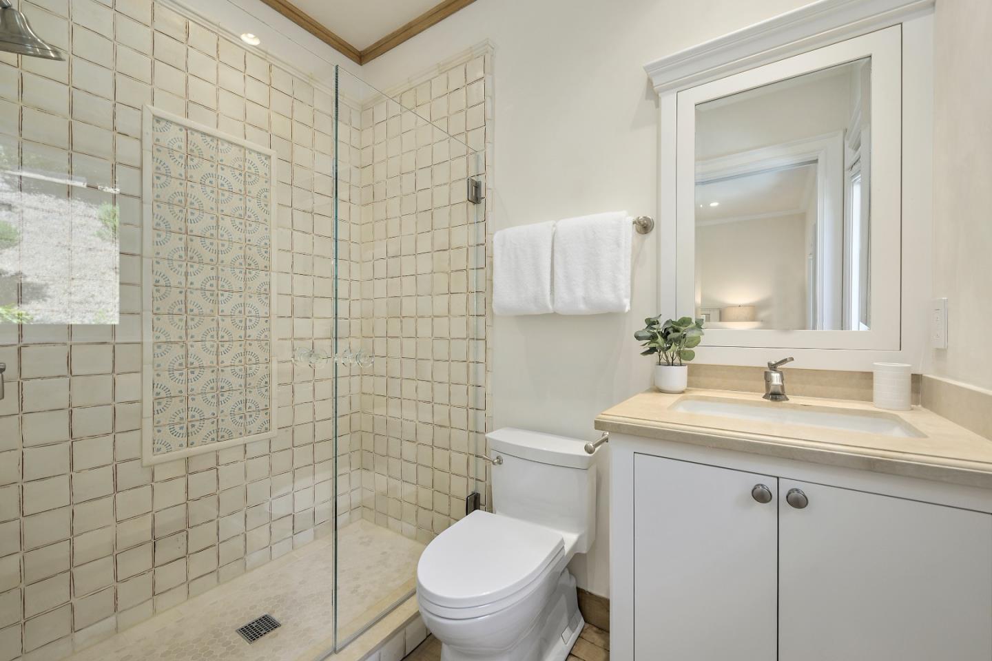 Detail Gallery Image 25 of 86 For 3 Vintage Ct, Woodside,  CA 94062 - 5 Beds | 5/1 Baths