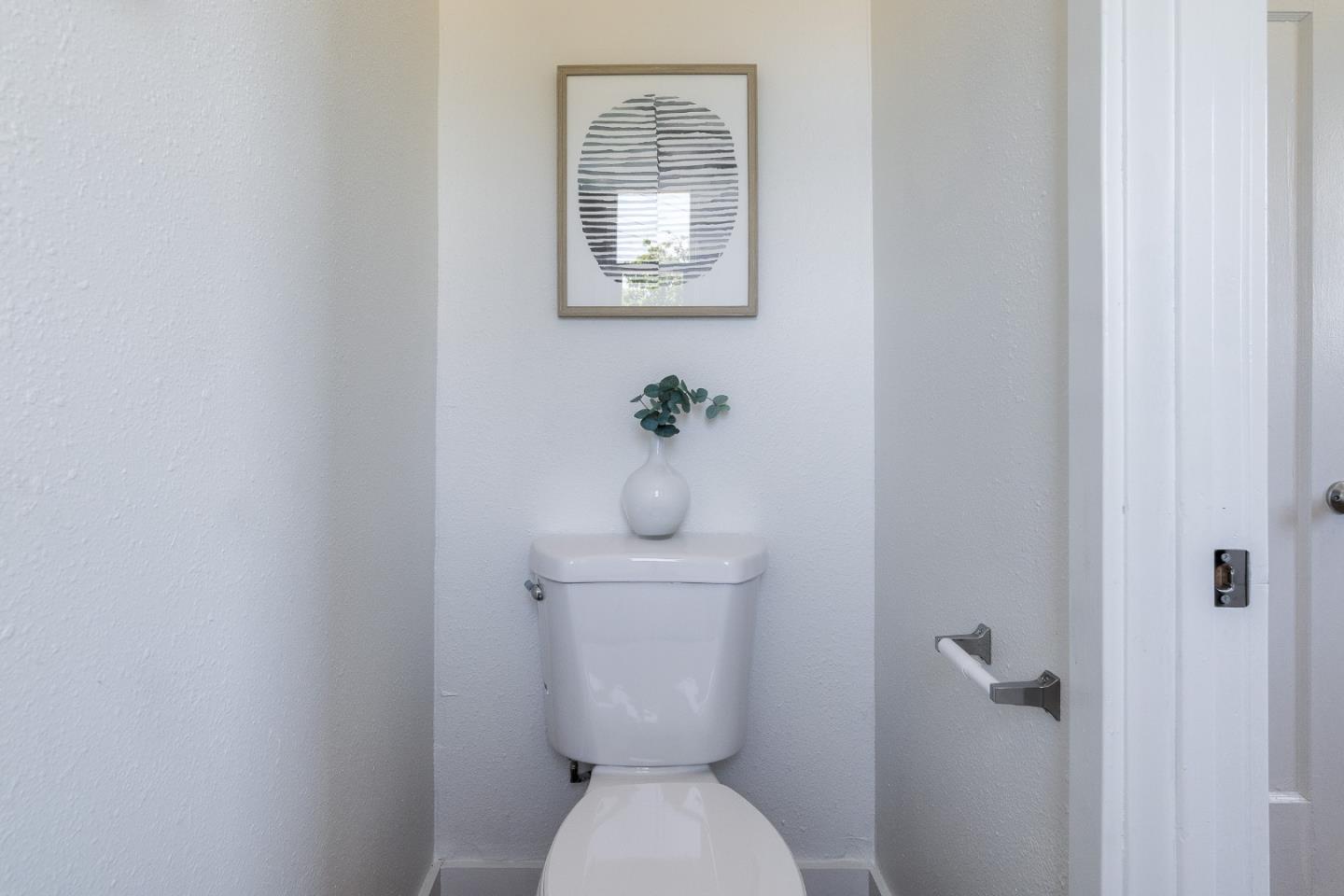 Detail Gallery Image 24 of 30 For 430 Hibiscus Ct, East Palo Alto,  CA 94303 - 4 Beds | 1/1 Baths
