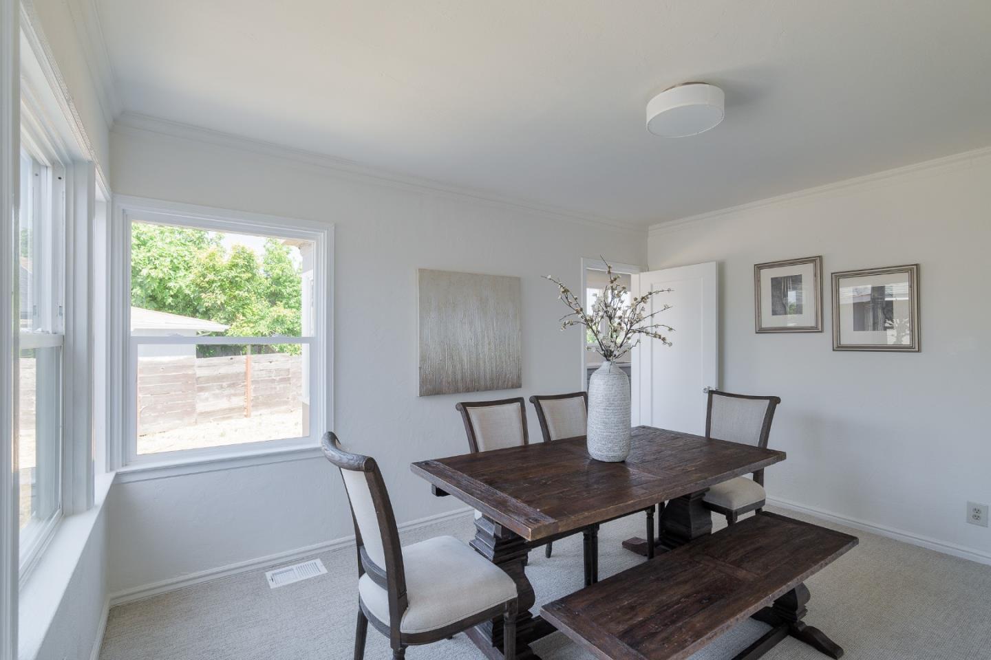 Detail Gallery Image 7 of 30 For 430 Hibiscus Ct, East Palo Alto,  CA 94303 - 4 Beds | 1/1 Baths