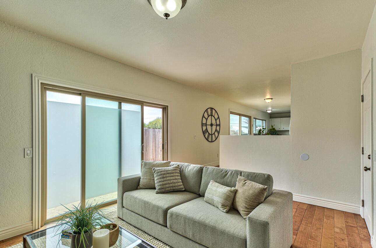 Detail Gallery Image 18 of 42 For 471 Montecito Ave, Monterey,  CA 93940 - 3 Beds | 3 Baths