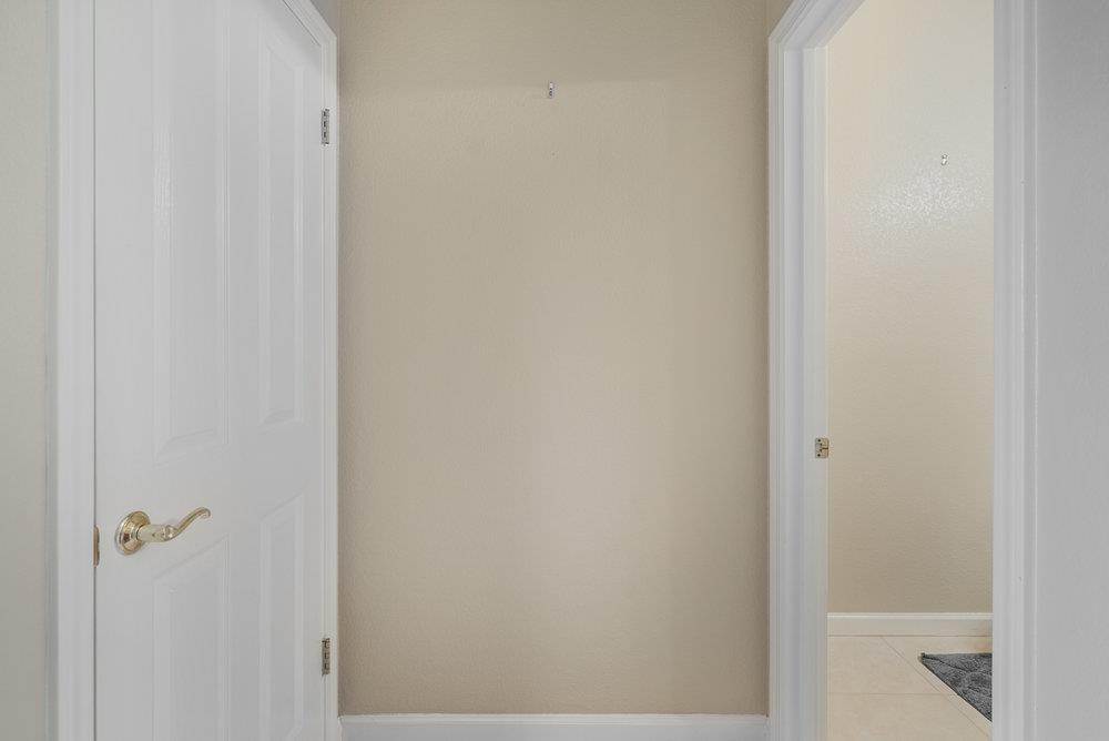 Detail Gallery Image 35 of 76 For 1570 Sonnys Way, Hollister,  CA 95023 - 3 Beds | 2/1 Baths