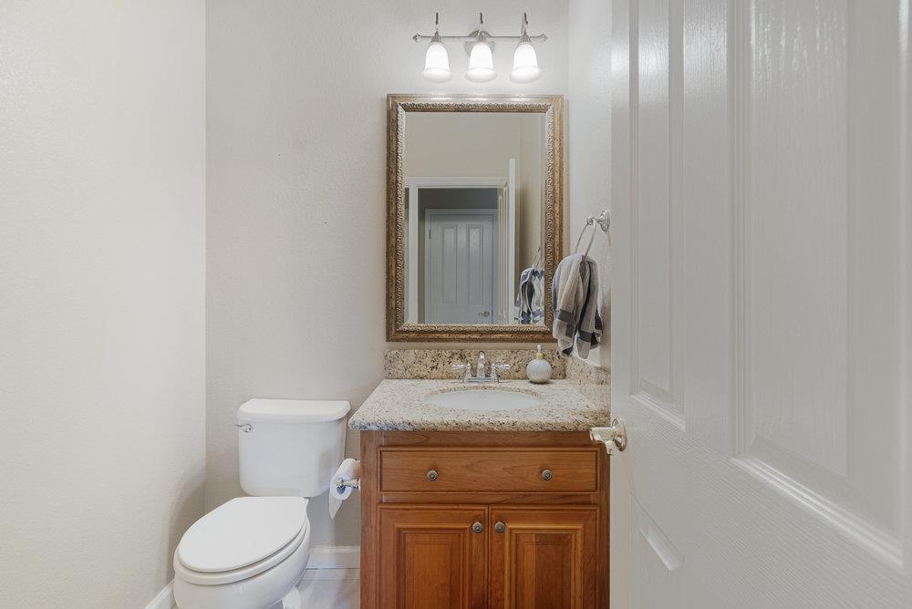 Detail Gallery Image 36 of 76 For 1570 Sonnys Way, Hollister,  CA 95023 - 3 Beds | 2/1 Baths