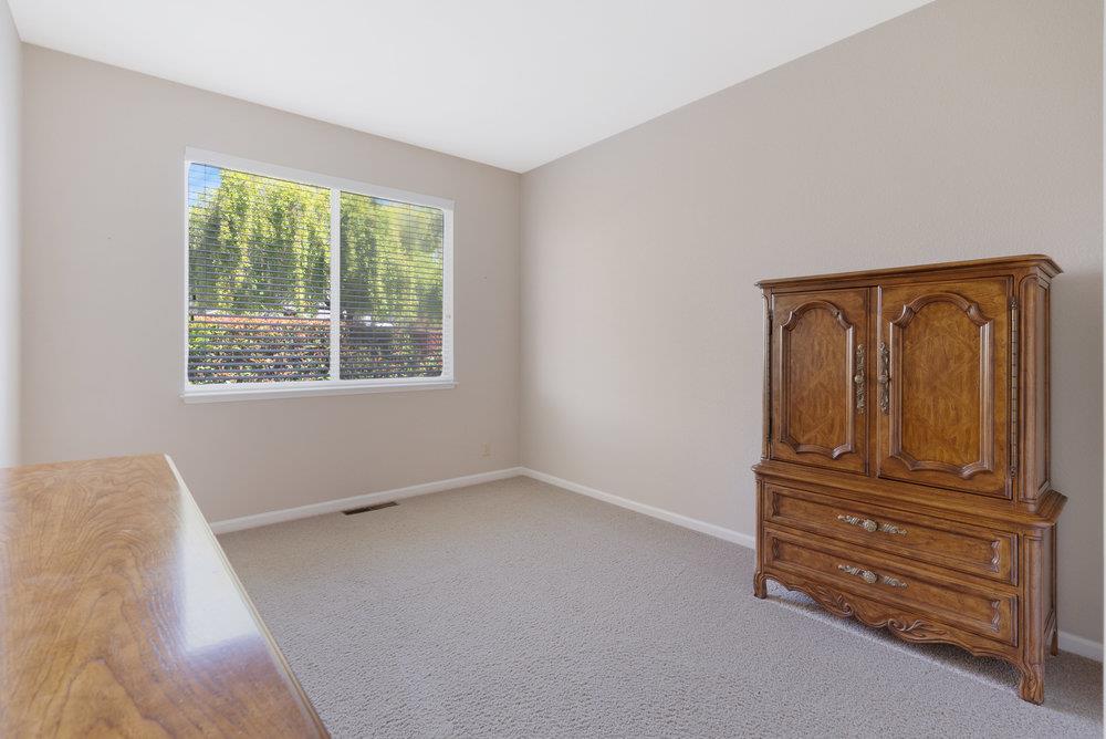 Detail Gallery Image 44 of 76 For 1570 Sonnys Way, Hollister,  CA 95023 - 3 Beds | 2/1 Baths