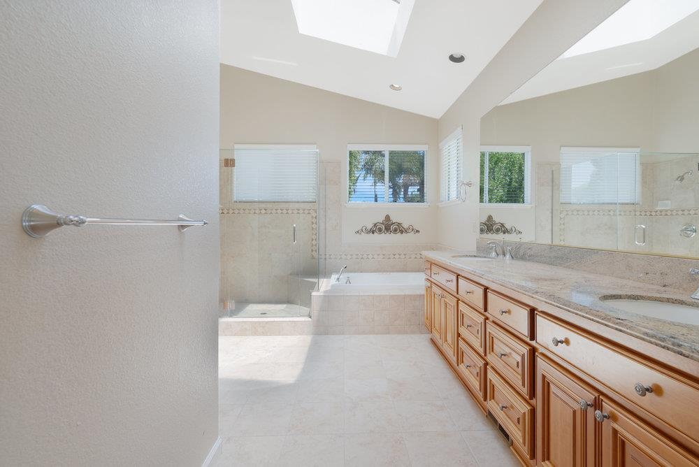 Detail Gallery Image 49 of 76 For 1570 Sonnys Way, Hollister,  CA 95023 - 3 Beds | 2/1 Baths