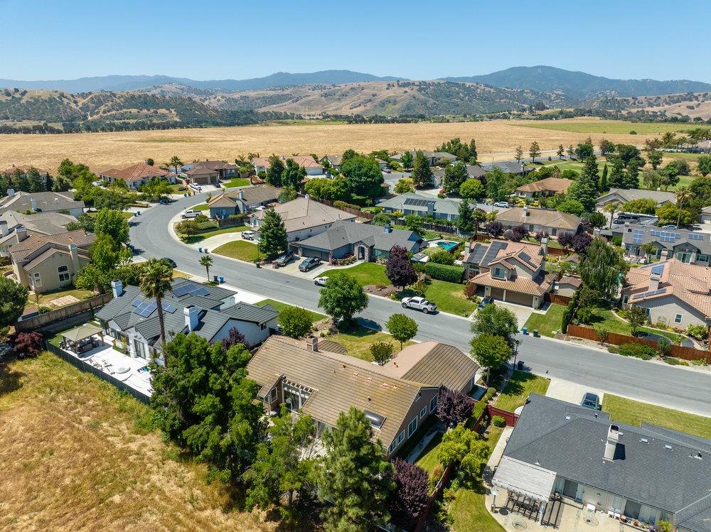 Detail Gallery Image 74 of 76 For 1570 Sonnys Way, Hollister,  CA 95023 - 3 Beds | 2/1 Baths