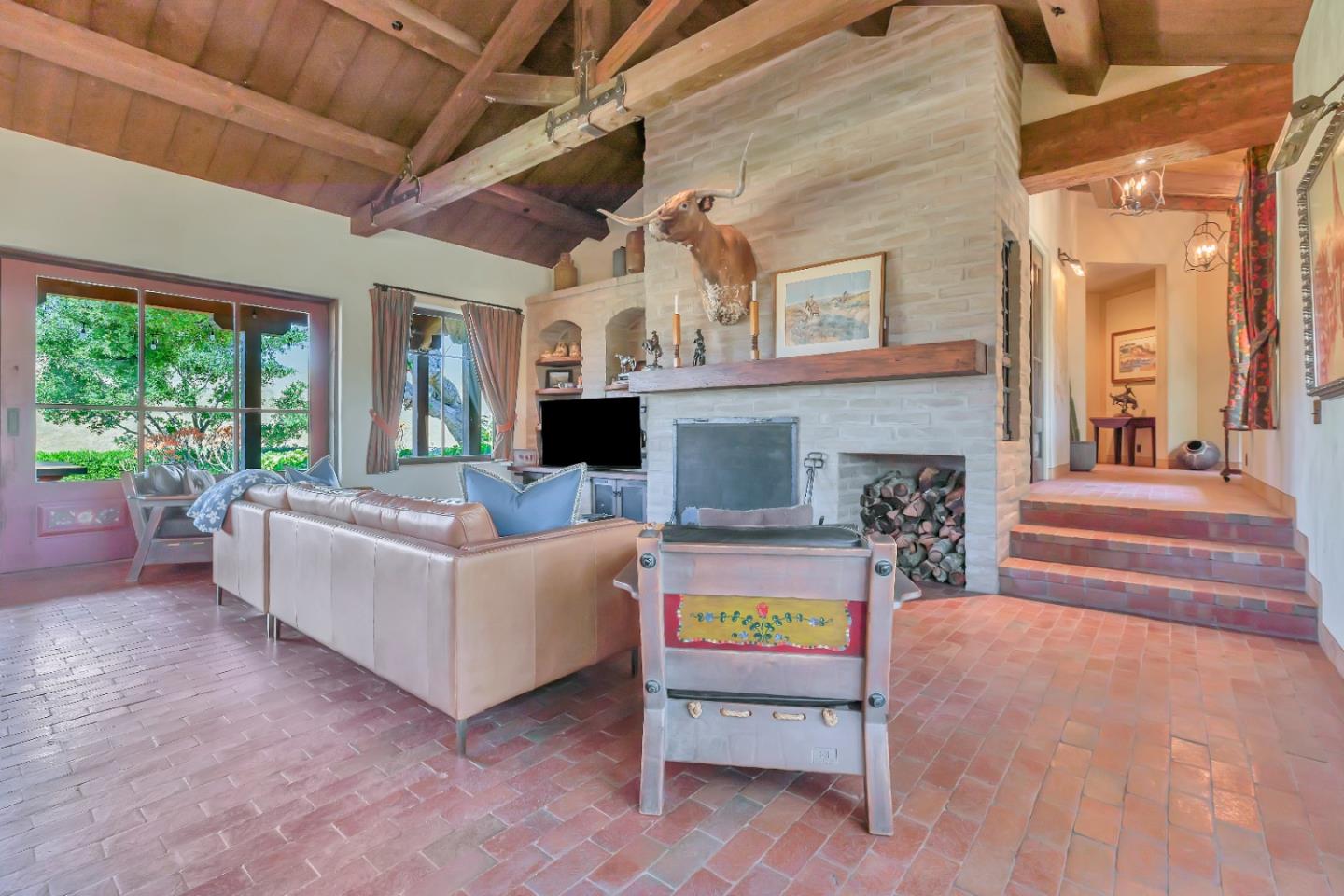 Detail Gallery Image 19 of 91 For 16205 Klondike Canyon Rd, Carmel Valley,  CA 93924 - 4 Beds | 4/1 Baths