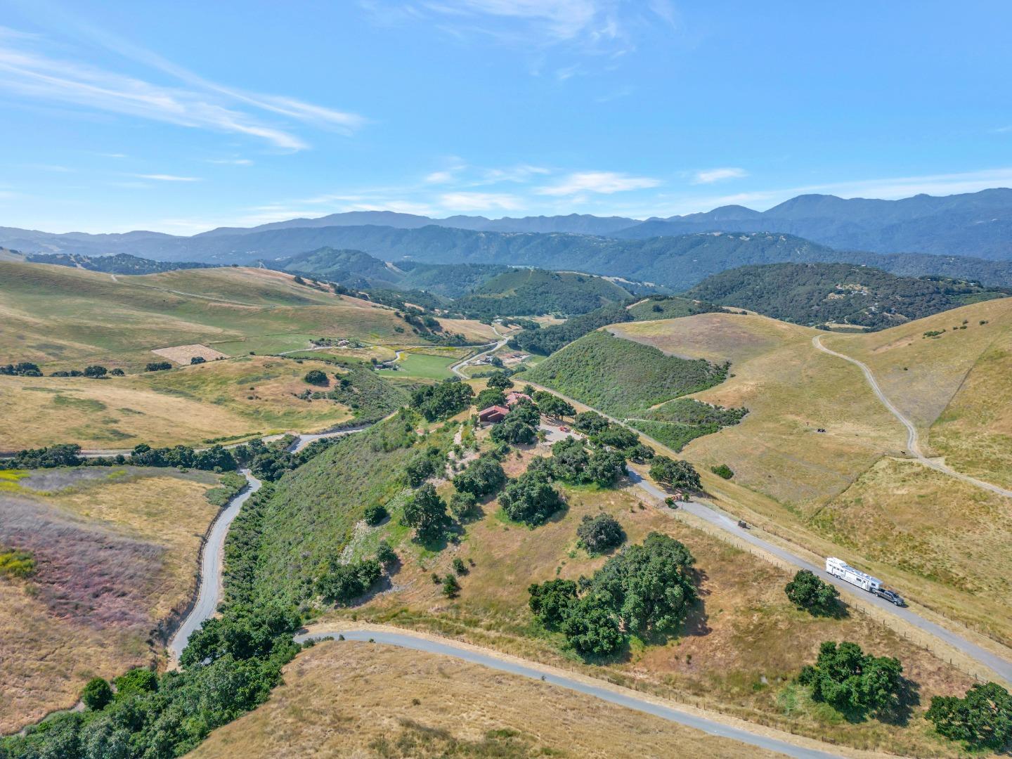 Detail Gallery Image 2 of 91 For 16205 Klondike Canyon Rd, Carmel Valley,  CA 93924 - 4 Beds | 4/1 Baths