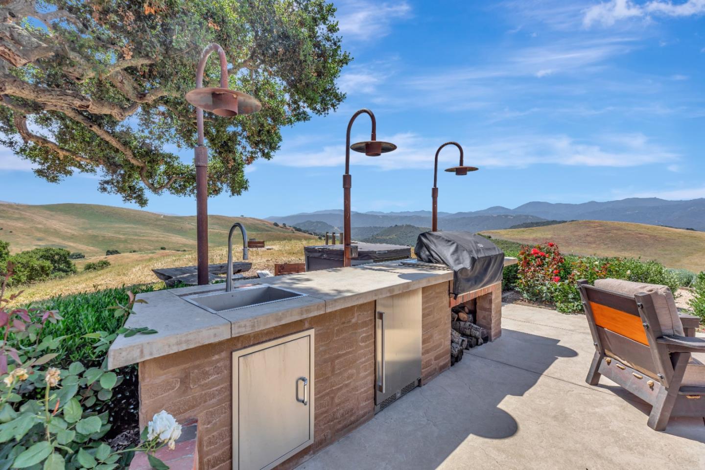 Detail Gallery Image 44 of 91 For 16205 Klondike Canyon Rd, Carmel Valley,  CA 93924 - 4 Beds | 4/1 Baths