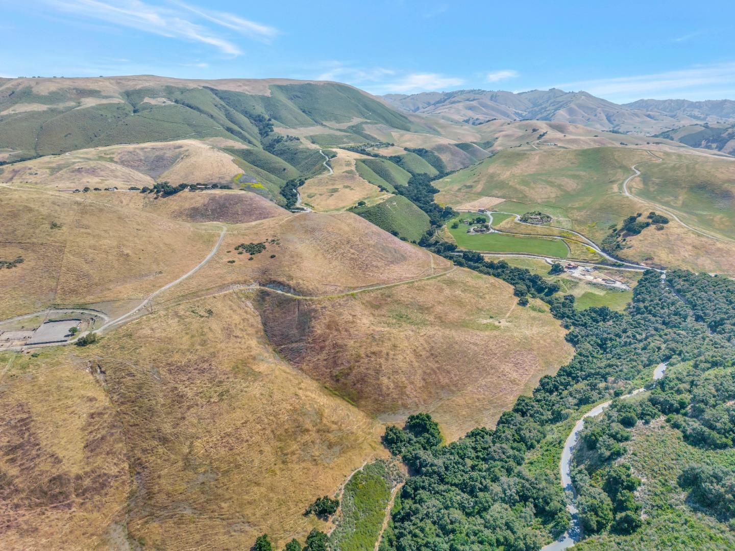 Detail Gallery Image 51 of 91 For 16205 Klondike Canyon Rd, Carmel Valley,  CA 93924 - 4 Beds | 4/1 Baths