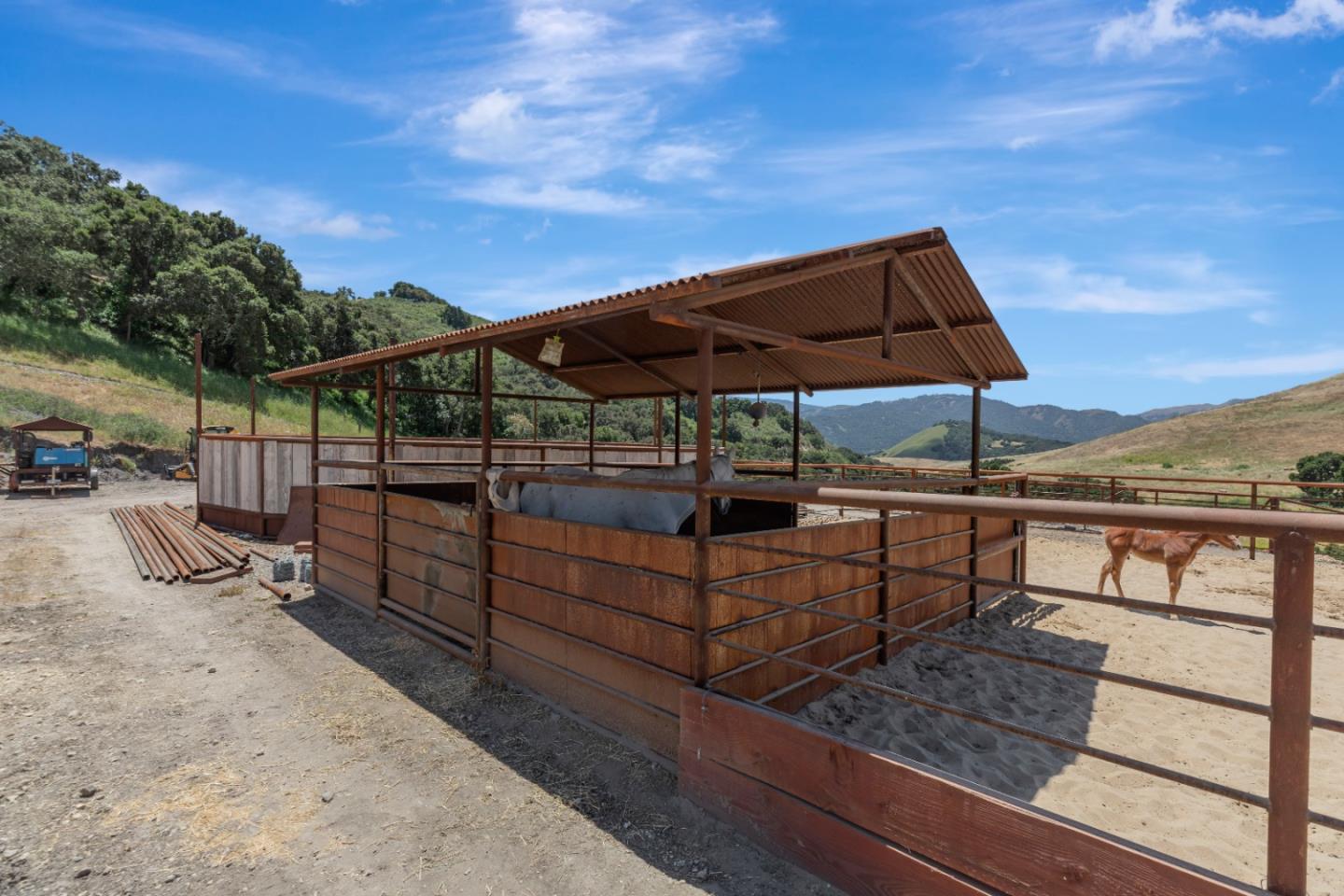 Detail Gallery Image 60 of 91 For 16205 Klondike Canyon Rd, Carmel Valley,  CA 93924 - 4 Beds | 4/1 Baths