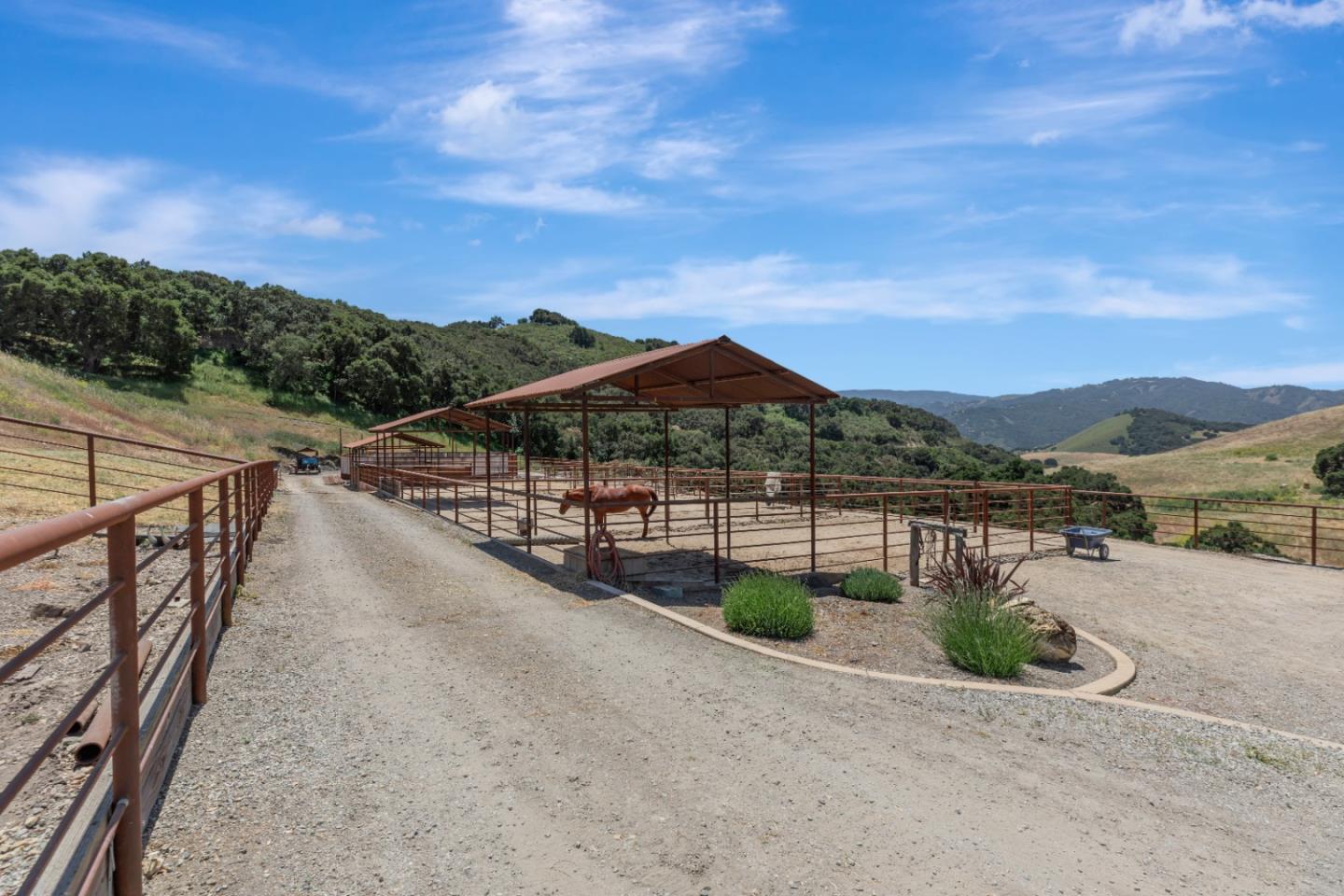 Detail Gallery Image 62 of 91 For 16205 Klondike Canyon Rd, Carmel Valley,  CA 93924 - 4 Beds | 4/1 Baths