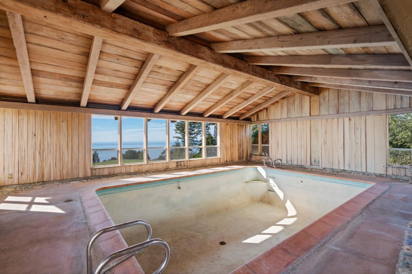 Detail Gallery Image 22 of 75 For 49155 Highway 1, Big Sur,  CA 93920 - 12 Beds | 10/1 Baths