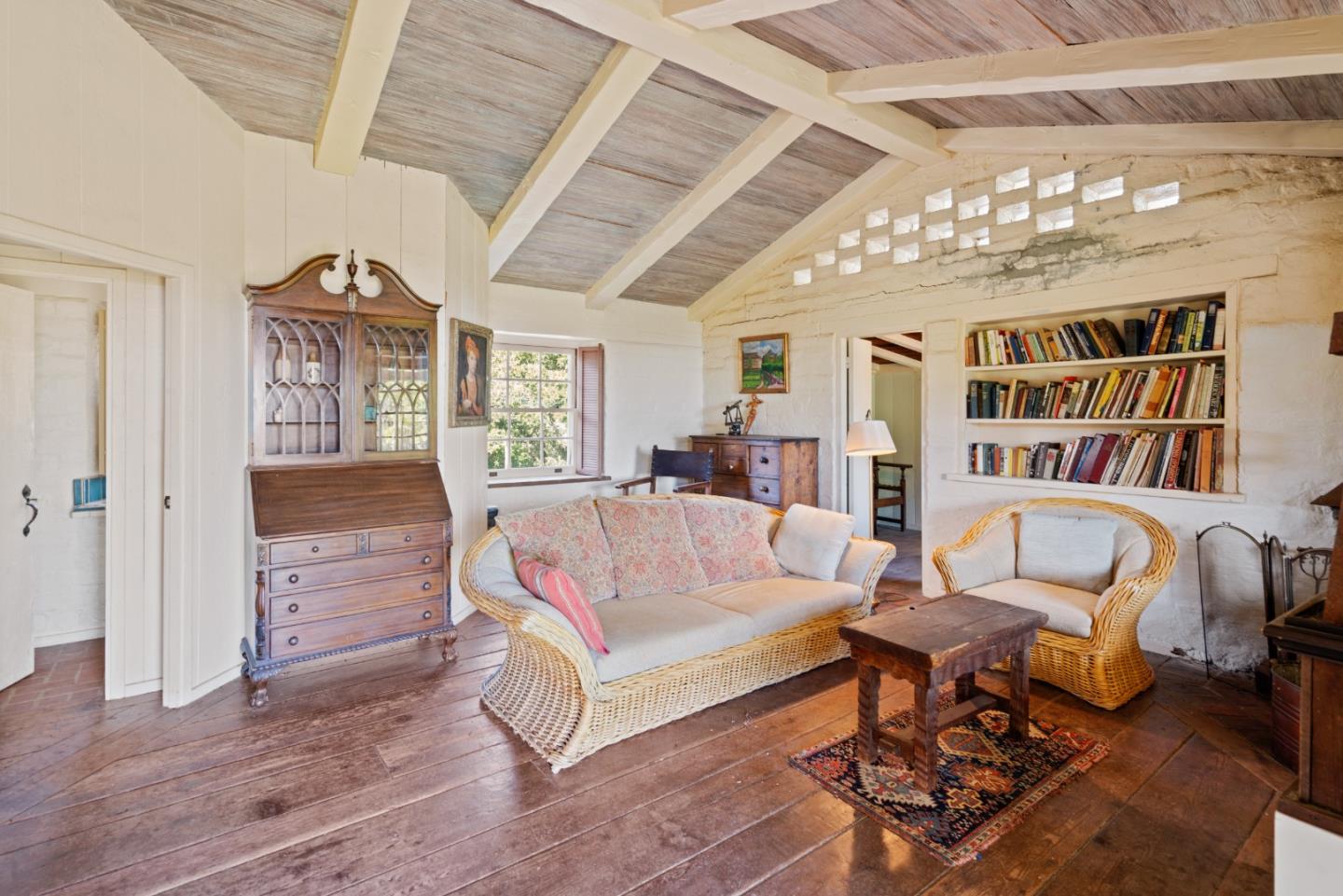 Detail Gallery Image 32 of 75 For 49155 Highway 1, Big Sur Coast,  CA 93920 - 12 Beds | 10/1 Baths