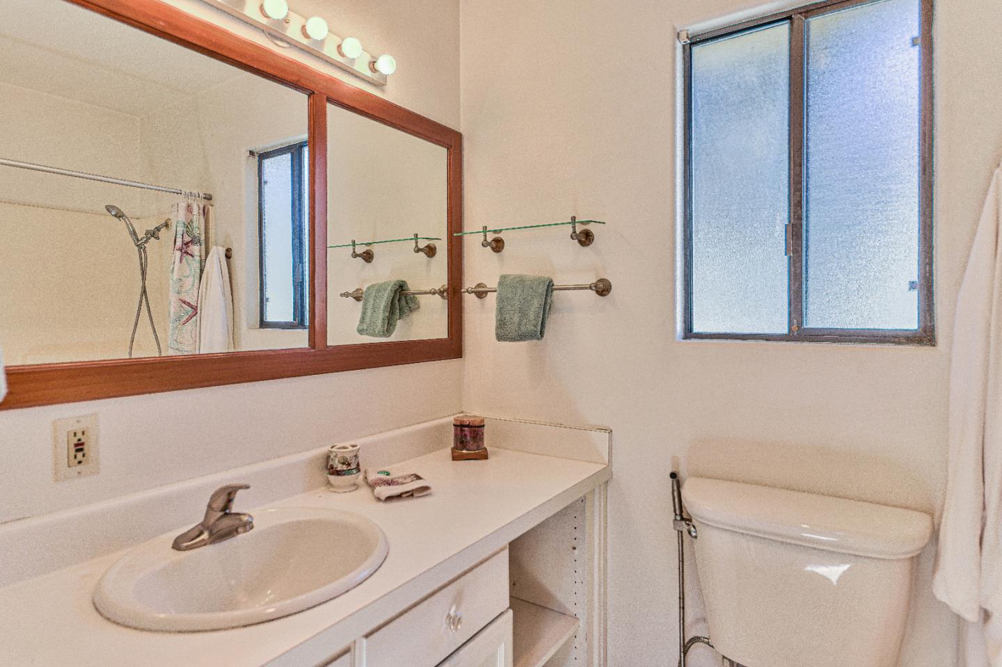 Detail Gallery Image 25 of 34 For 1868 Judson St, Seaside,  CA 93955 - 3 Beds | 2 Baths