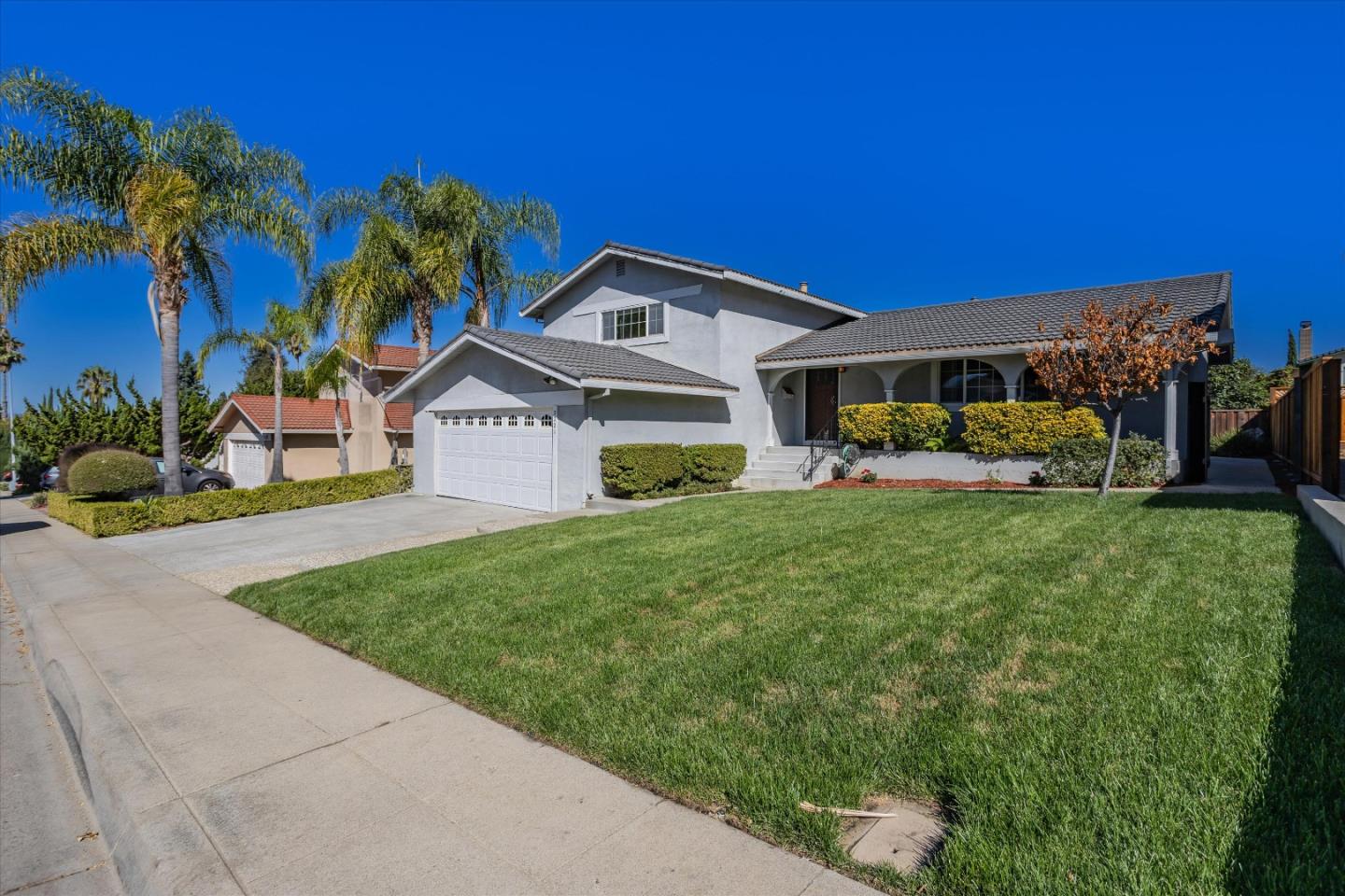 Detail Gallery Image 3 of 50 For 2221 Shiloh Ave, Milpitas,  CA 95035 - 4 Beds | 2/1 Baths