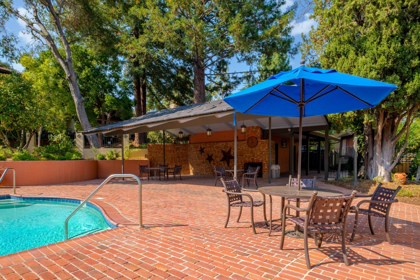 Detail Gallery Image 23 of 27 For 18400 Overlook Rd #36,  Los Gatos,  CA 95030 - 3 Beds | 2/1 Baths