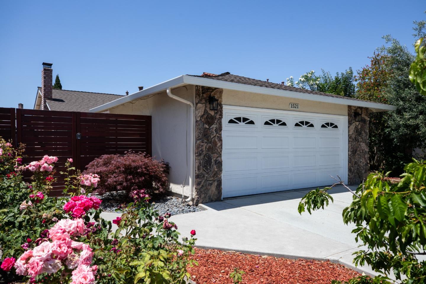 Detail Gallery Image 1 of 1 For 1521 Hearthstone Dr, San Jose,  CA 95122 - 3 Beds | 2 Baths