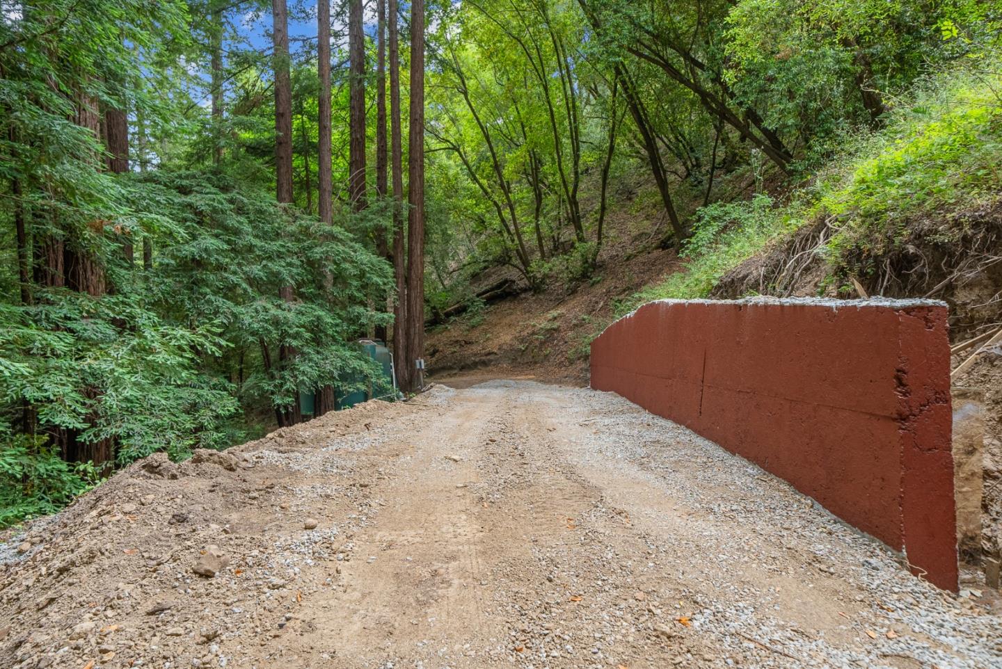 Detail Gallery Image 21 of 95 For 975 Logan Creek Rd, Boulder Creek,  CA 95006 - 3 Beds | 3 Baths