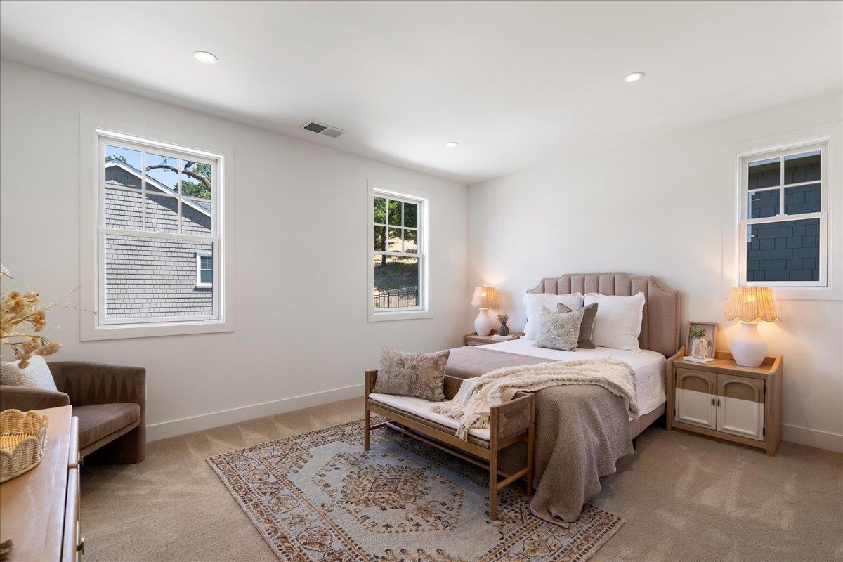 Detail Gallery Image 21 of 49 For 18828 Montalvo Oaks Cir, Monte Sereno,  CA 95030 - 5 Beds | 5/1 Baths